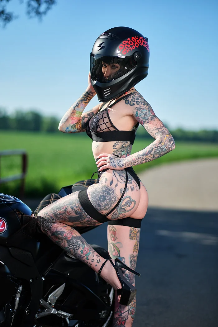 Lingerie-Fotografie Augsburg Bikergirl