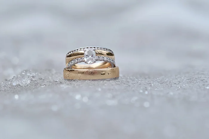 Hochzeitsfotos Ringshot Augsburg Winter